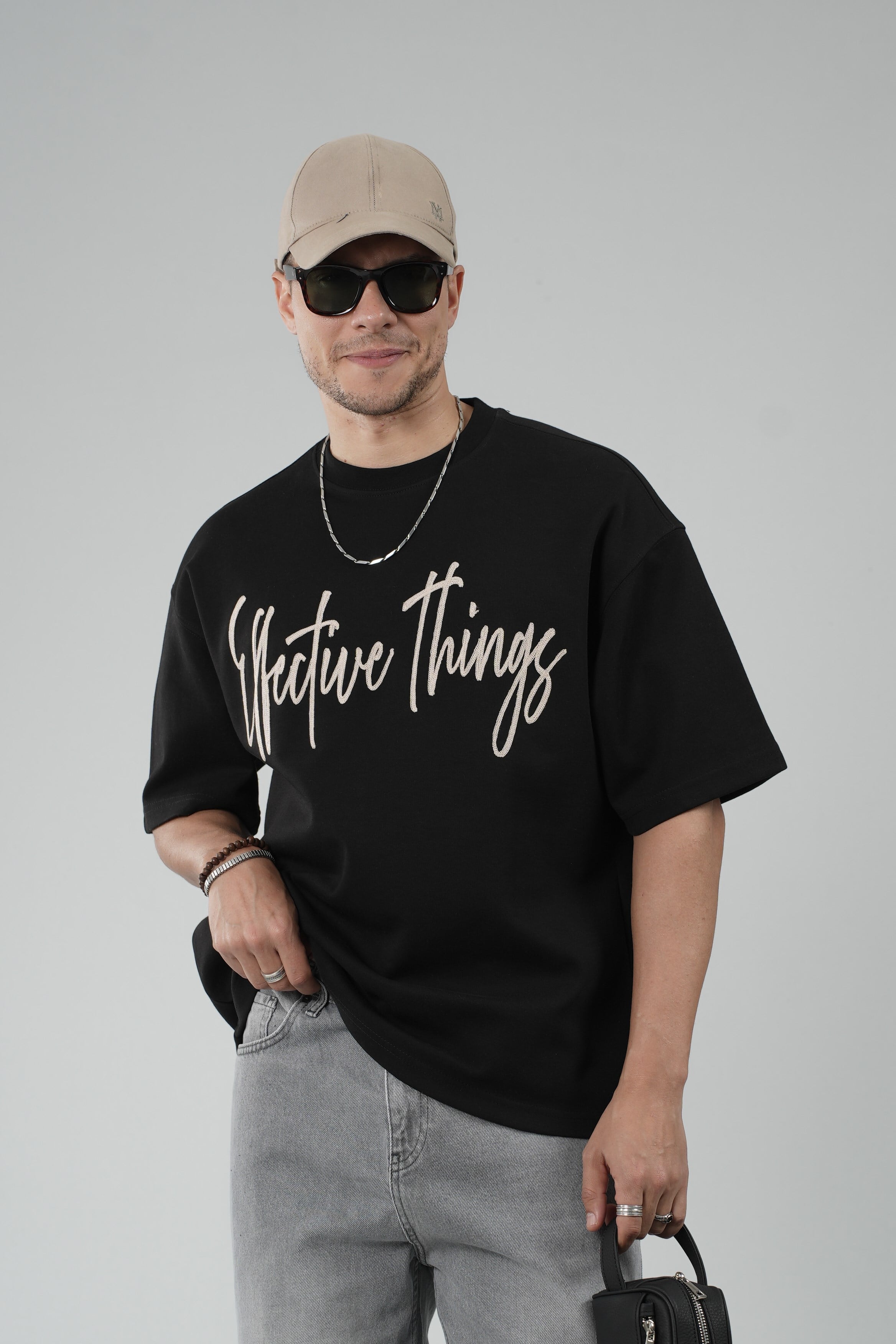 Oversize Kalıp Effective Things Yazılı Basic Tişört