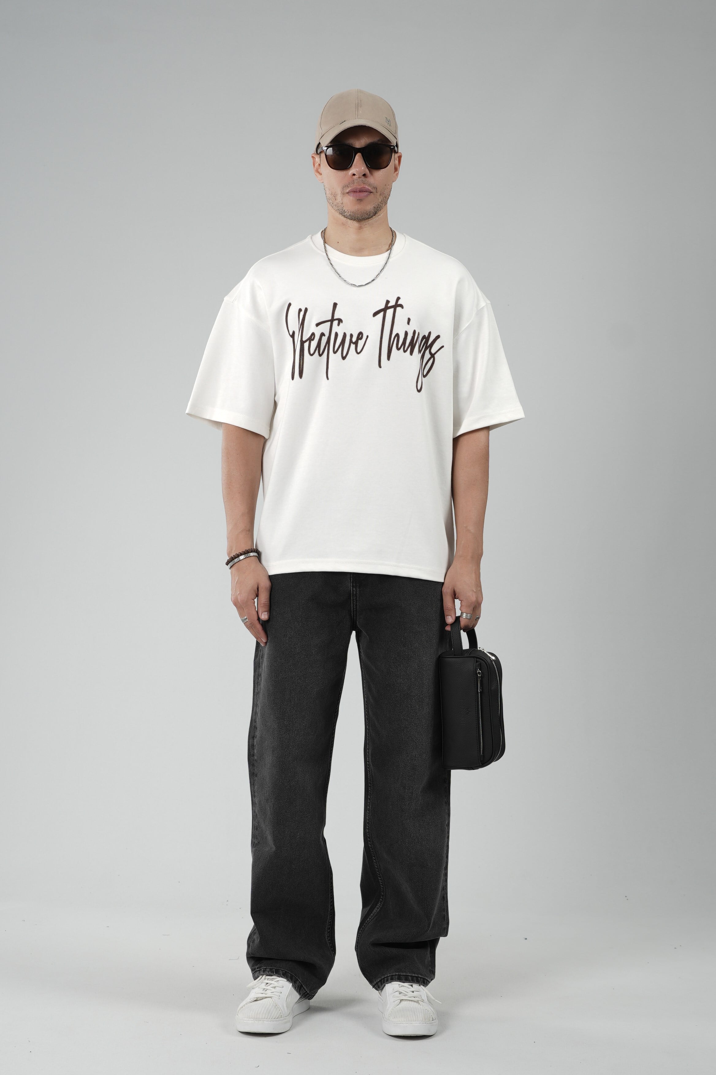 Oversize Kalıp Effective Things Yazılı Basic Tişört