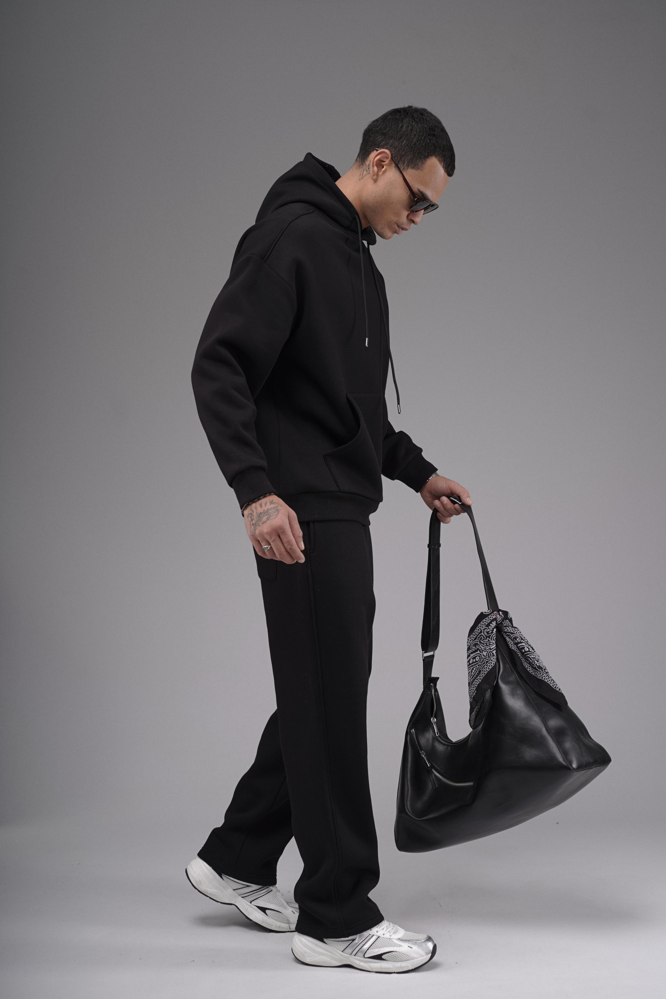 Oversize Kalıp Kanguru Cepli Kapuşonlu Düz Alt Üst Takım