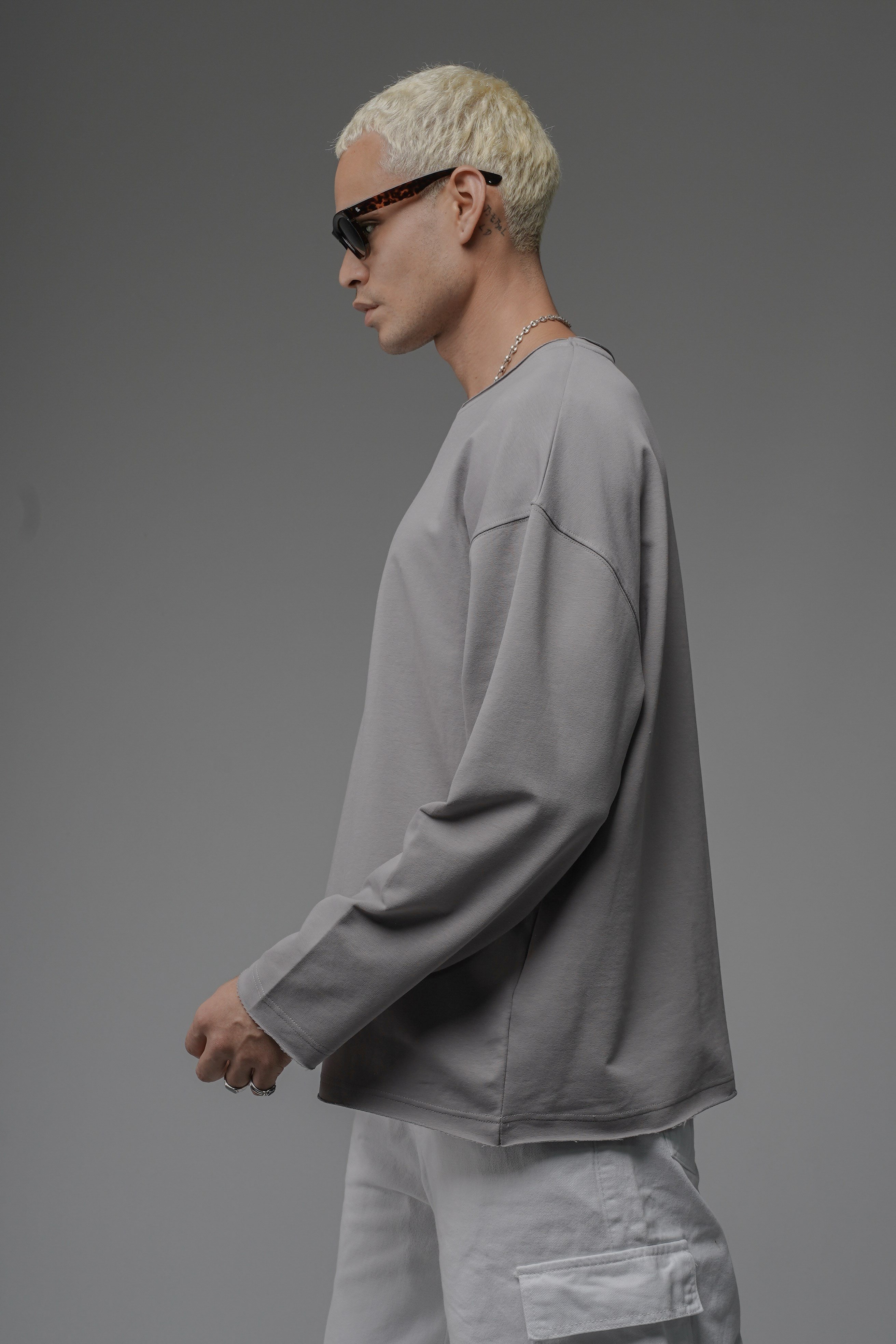 Pis Yaka Oversize Kalıp Düz Sweatshirt