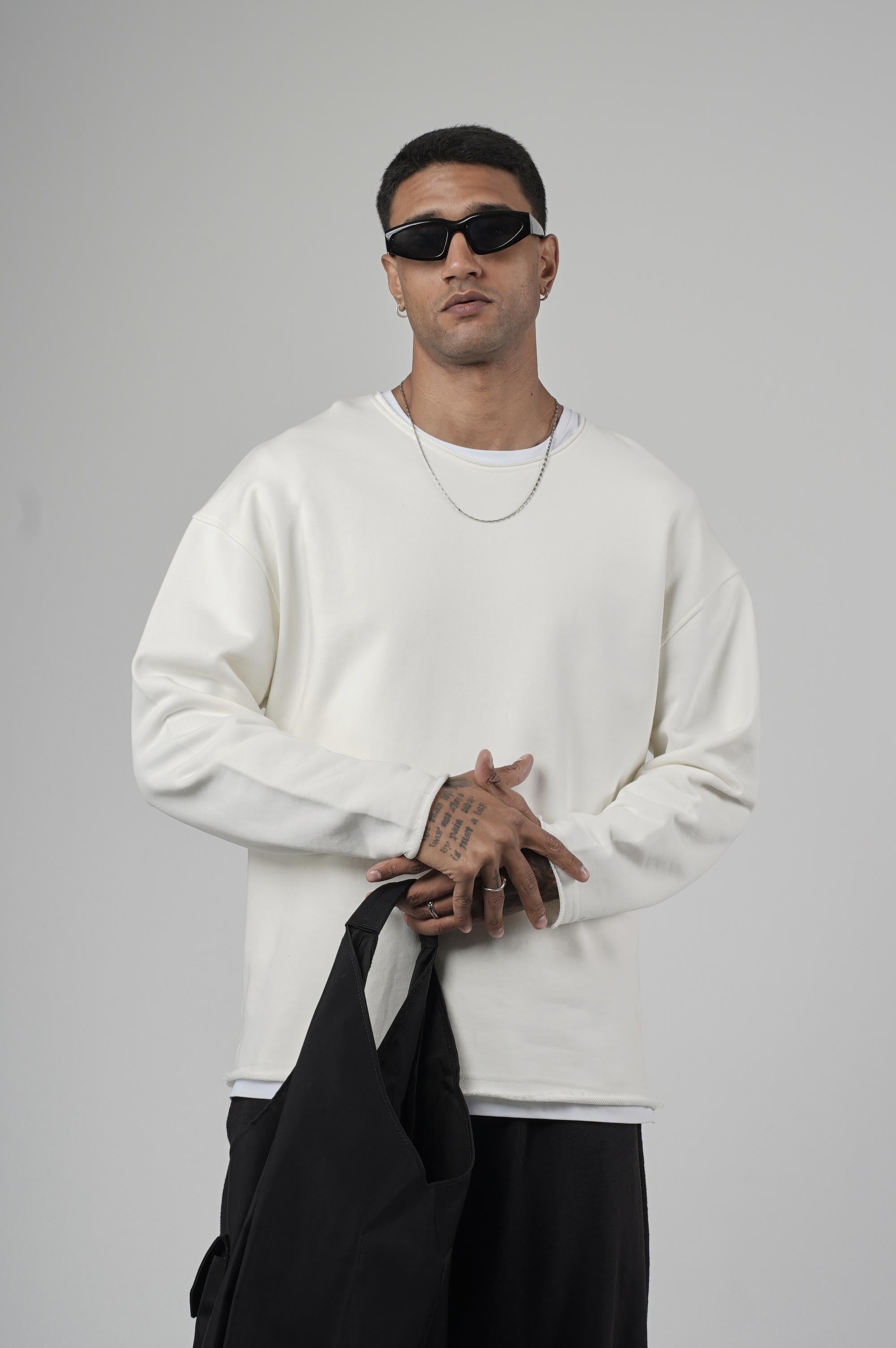 Pis Yaka Oversize Kesim Erkek Düz Sweatshirt