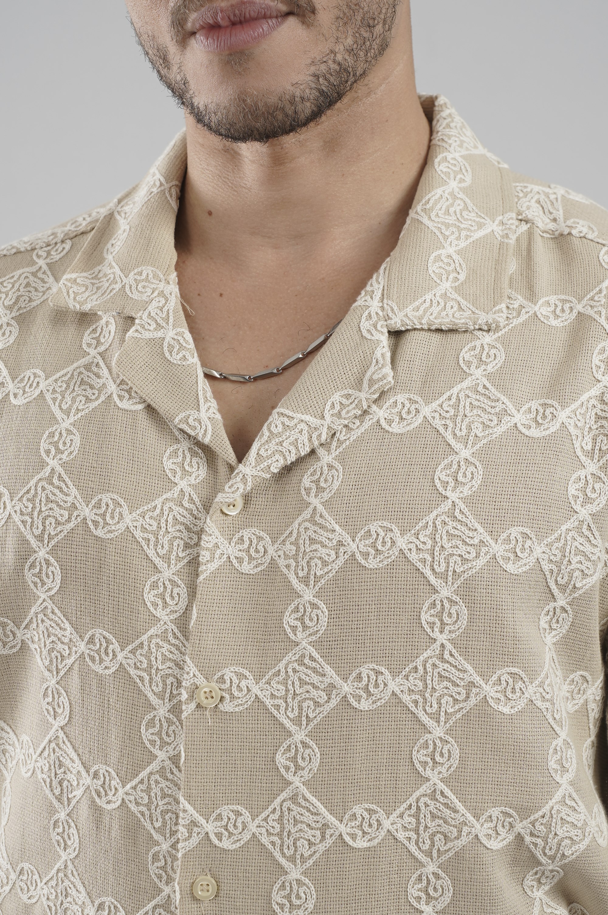 Regular Kalıp Desenli Nefes Alan Erkek Gömlek