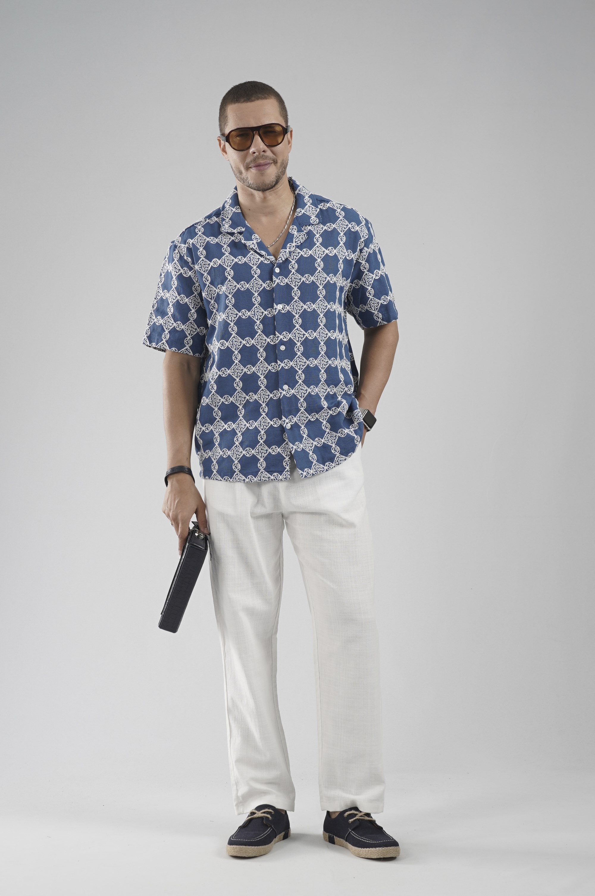 Regular Kalıp Desenli Nefes Alan Erkek Gömlek