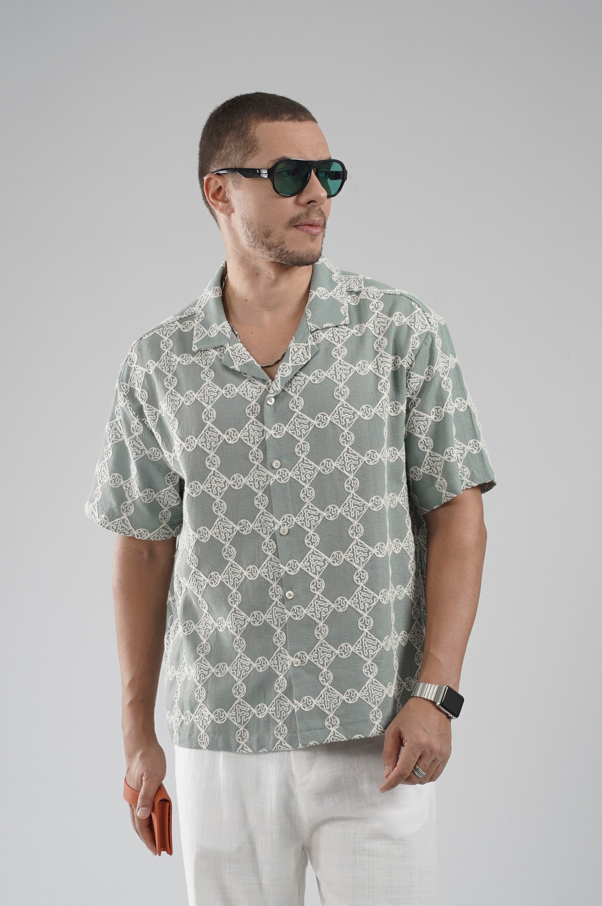 Regular Kalıp Desenli Nefes Alan Erkek Gömlek