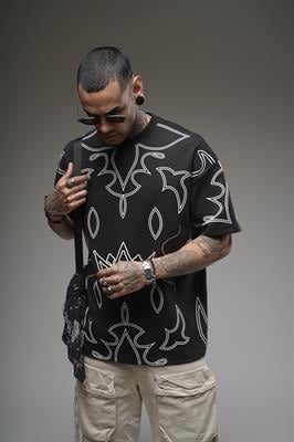 Bisiklet Yaka Desenli Oversize Kalıp Unisex Tişört