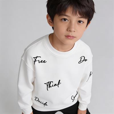 Bisiklet Yaka Nakışlı Oversize Kalıp Çocuk Sweatshirt