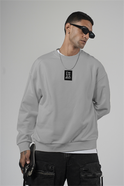 Bisiklet Yaka Önü Etiket Detaylı Oversize Basic Erkek Sweatshirt