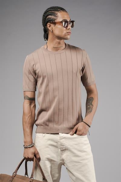 Bisiklet Yaka Regular Kalıp Fitilli Triko Tişört