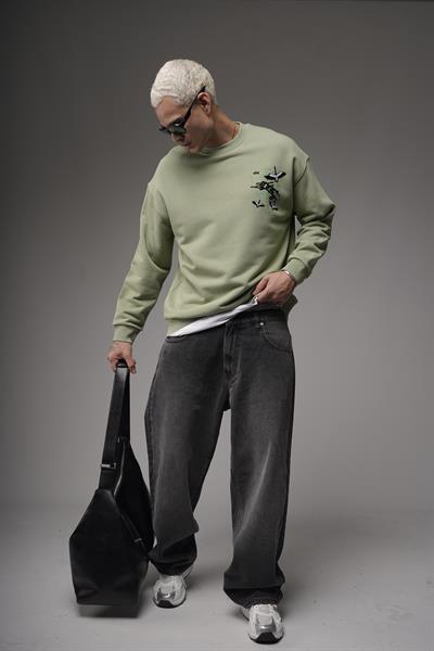 Bisiklet Yaka Sırtı Leylek Baskılı Nakışlı Oversize Kalıp Sweatshirt