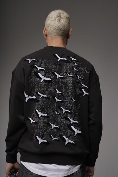 Bisiklet Yaka Sırtı Leylek Baskılı Nakışlı Oversize Kalıp Sweatshirt