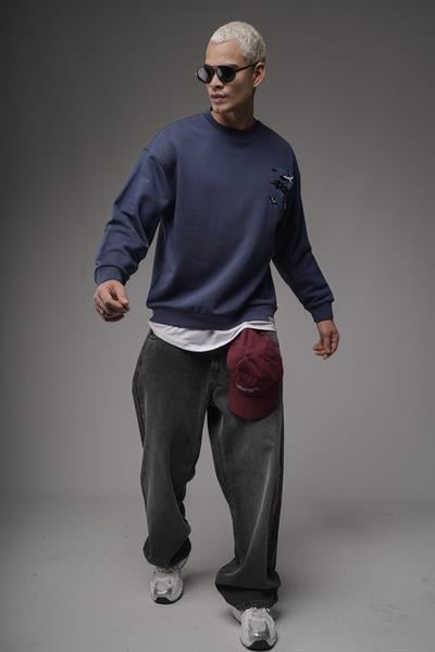 Bisiklet Yaka Sırtı Leylek Baskılı Nakışlı Oversize Kalıp Sweatshirt