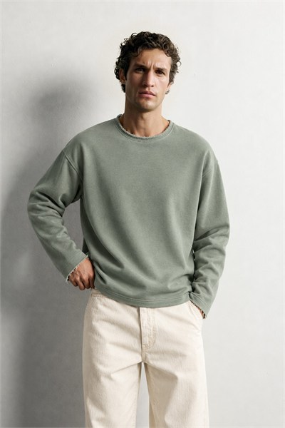 Erkek Basic Pis Yaka Oversize Sweatshirt