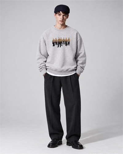 Erkek Göğüs Figür ve Tipografi Baskılı Bisiklet Yaka Oversize Sweatshirt