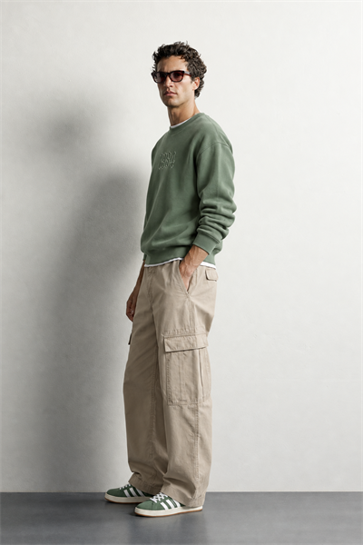 Erkek Ön ve Sırt Kabartma Nakış Detaylı Bisiklet Yaka Oversize Sweatshirt