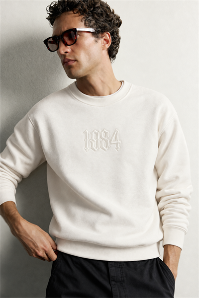 Erkek Ön ve Sırt Kabartma Nakış Detaylı Bisiklet Yaka Oversize Sweatshirt