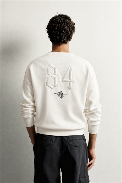 Erkek Ön ve Sırt Kabartma Nakış Detaylı Bisiklet Yaka Oversize Sweatshirt