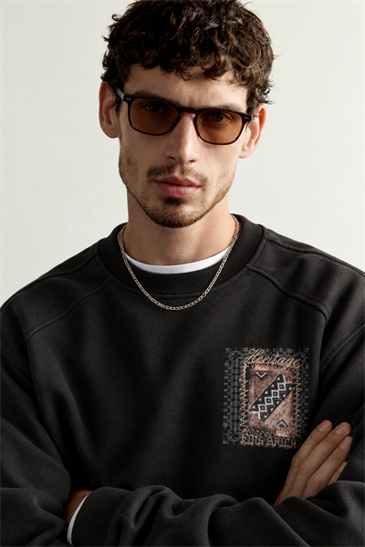 Erkek Sırt ve Göğüs Etnik Desen Patch Baskılı Bisiklet Yaka Oversize Sweatshirt