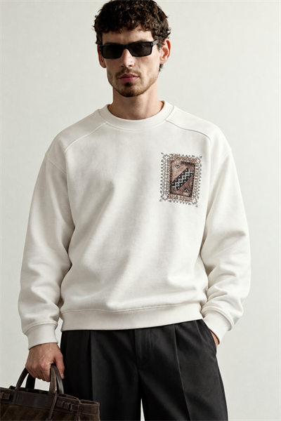 Erkek Sırt ve Göğüs Etnik Desen Patch Baskılı Bisiklet Yaka Oversize Sweatshirt