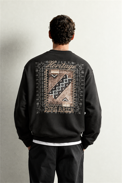 Erkek Sırt ve Göğüs Etnik Desen Patch Baskılı Bisiklet Yaka Oversize Sweatshirt