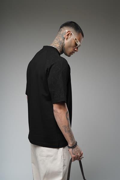 Kabaran Baskılı Reglan Kol Oversize Kalıp Tişört