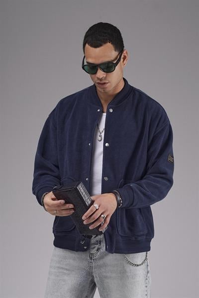 Kolej Yaka Oversize Kalıp Çıtçıt Kapamalı Polar 