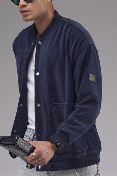 Kolej Yaka Oversize Kalıp Çıtçıt Kapamalı Polar 