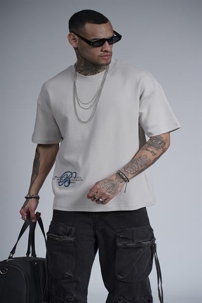 Nakışlı Sırtı Baskılı Biyeli Oversize Kalıp Unisex Tişört