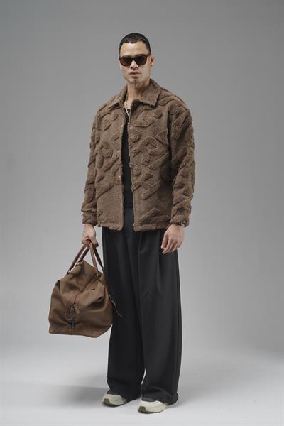 Önü Çıtçıt Kapamalı Kingbrich Yazılı Gömlek Yaka Peluş