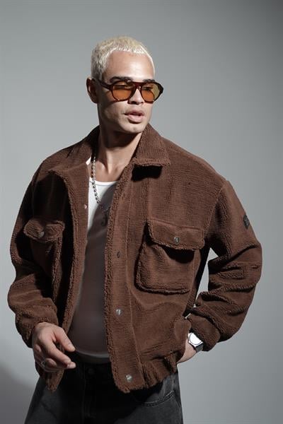 Oversize Kalıp Çıtçıt Kapamalı Logo Detaylı Peluş Ceket