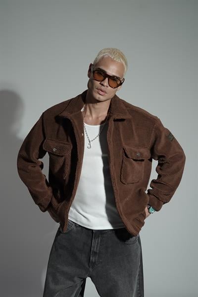 Oversize Kalıp Çıtçıt Kapamalı Logo Detaylı Peluş Ceket