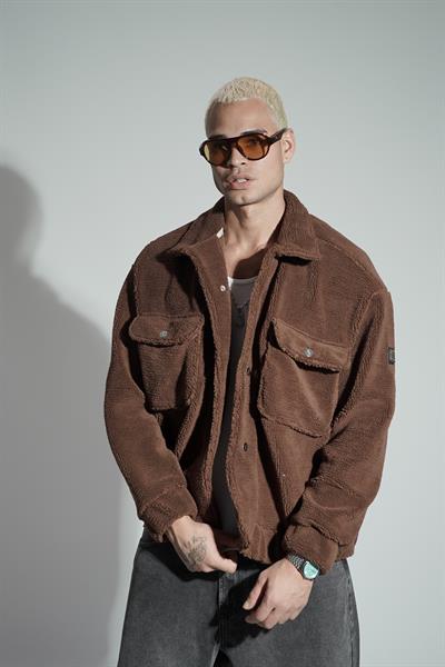 Oversize Kalıp Çıtçıt Kapamalı Logo Detaylı Peluş Ceket