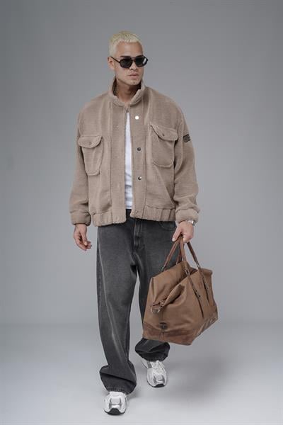 Oversize Kalıp Çıtçıt Kapamalı Logo Detaylı Peluş Ceket