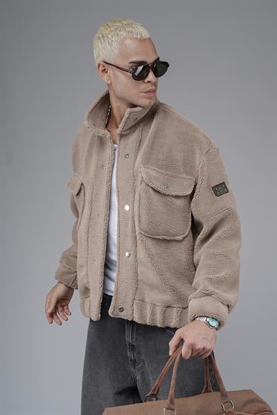 Oversize Kalıp Çıtçıt Kapamalı Logo Detaylı Peluş Ceket