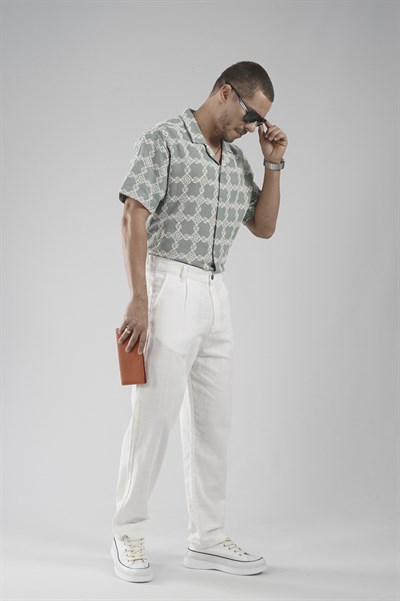 Regular Kalıp Desenli Nefes Alan Erkek Gömlek