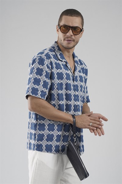 Regular Kalıp Desenli Nefes Alan Erkek Gömlek