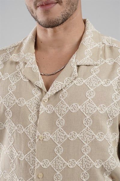 Regular Kalıp Desenli Nefes Alan Erkek Gömlek