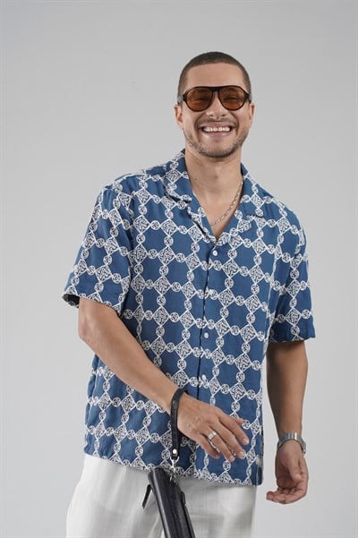 Regular Kalıp Desenli Nefes Alan Erkek Gömlek
