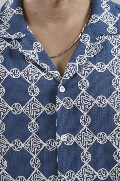 Regular Kalıp Desenli Nefes Alan Erkek Gömlek