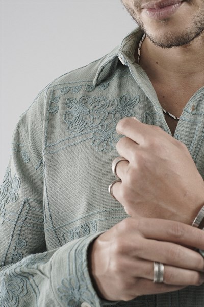 Regular Kalıp Nakış Detaylı Kafes Kumaş Nefes Alan %100 Pamuklu Erkek Gömlek