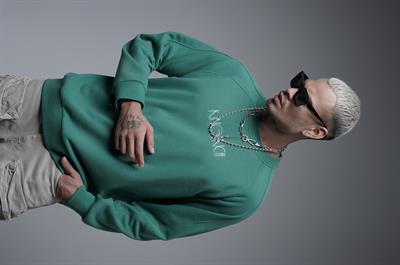 Ribanalı Yaka Reglan Kol Baskılı Oversize Kalıp Sweat