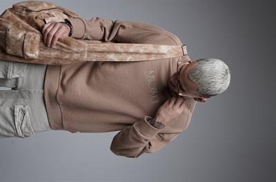 Ribanalı Yaka Reglan Kol Baskılı Oversize Kalıp Sweat