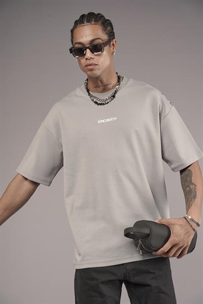 Sırtı Etnik Desenli Baskılı Oversize Kalıp Tişört