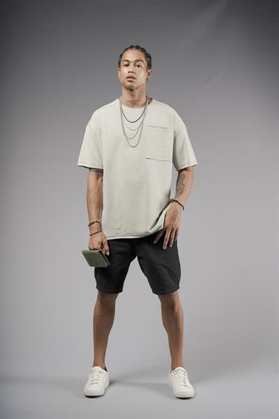 Tek Cepli Pis Yaka Oversize Kalıp Tişört