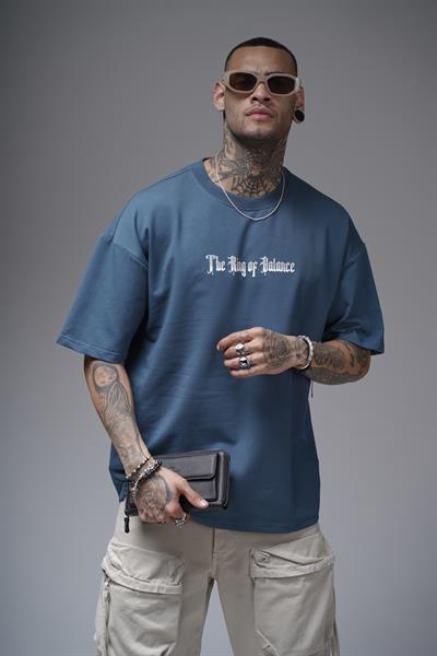 The King Of Balance Baskılı Oversize Kalıp Unisex Tişört