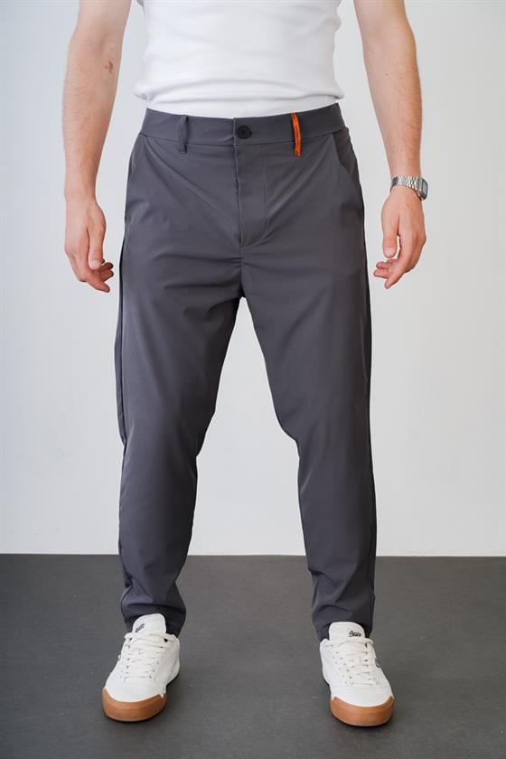 Beli Lastikli Dar Paça Skinny Kalıp Cepli Erkek Jogger Pantolon