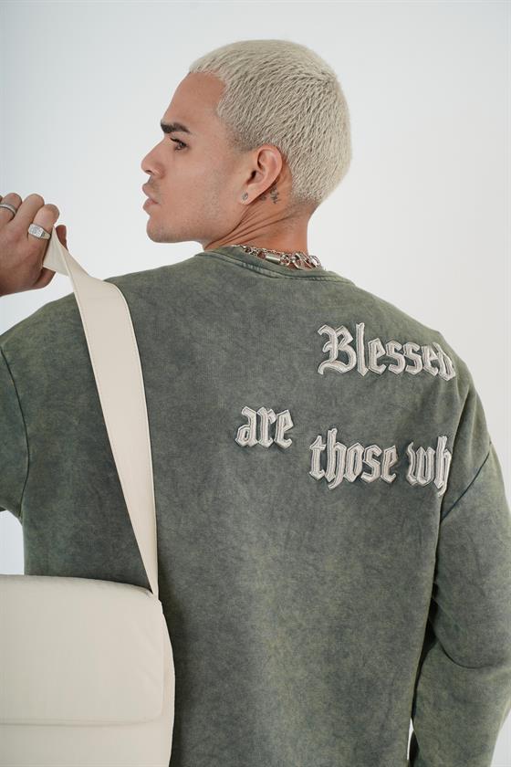 Bisiklet Yaka Yazı Nakışlı Yıkamalı Oversize Kalıp Unisex Sweatshirt