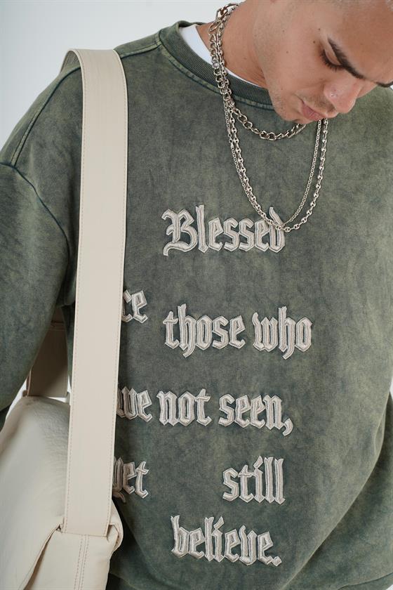 Bisiklet Yaka Yazı Nakışlı Yıkamalı Oversize Kalıp Unisex Sweatshirt