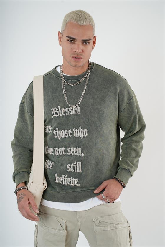 Bisiklet Yaka Yazı Nakışlı Yıkamalı Oversize Kalıp Unisex Sweatshirt
