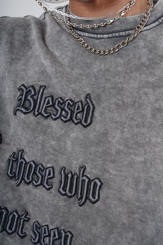 Bisiklet Yaka Yazı Nakışlı Yıkamalı Oversize Kalıp Unisex Sweatshirt