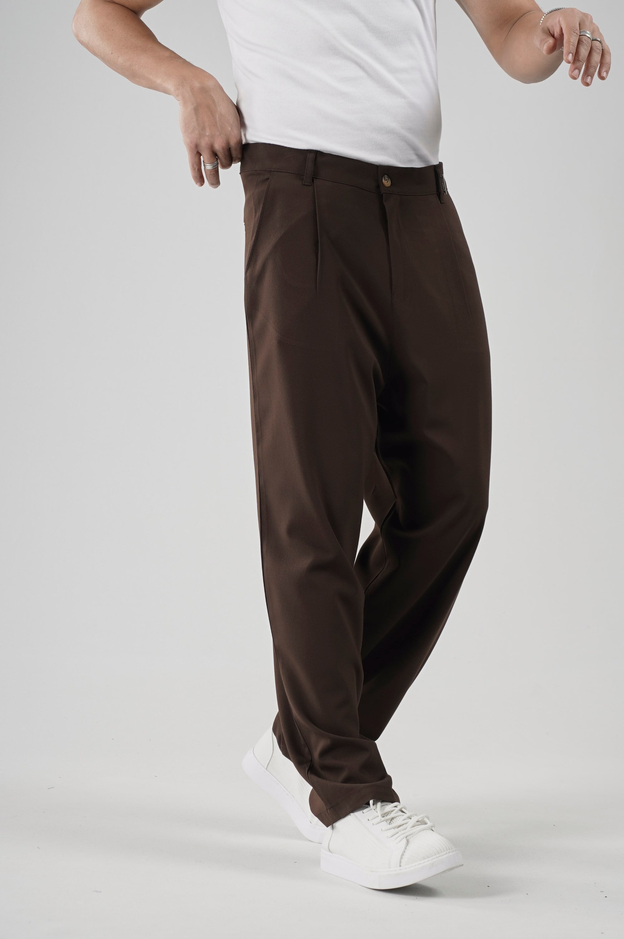 Baggy Kalıp Pileli Kumaş Pantolon